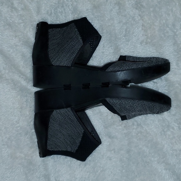 EILEEN Fisher Ogden Stretch-Knit Two-Piece Wedge Sneaker Size 7.5 - Picture 3 of 8